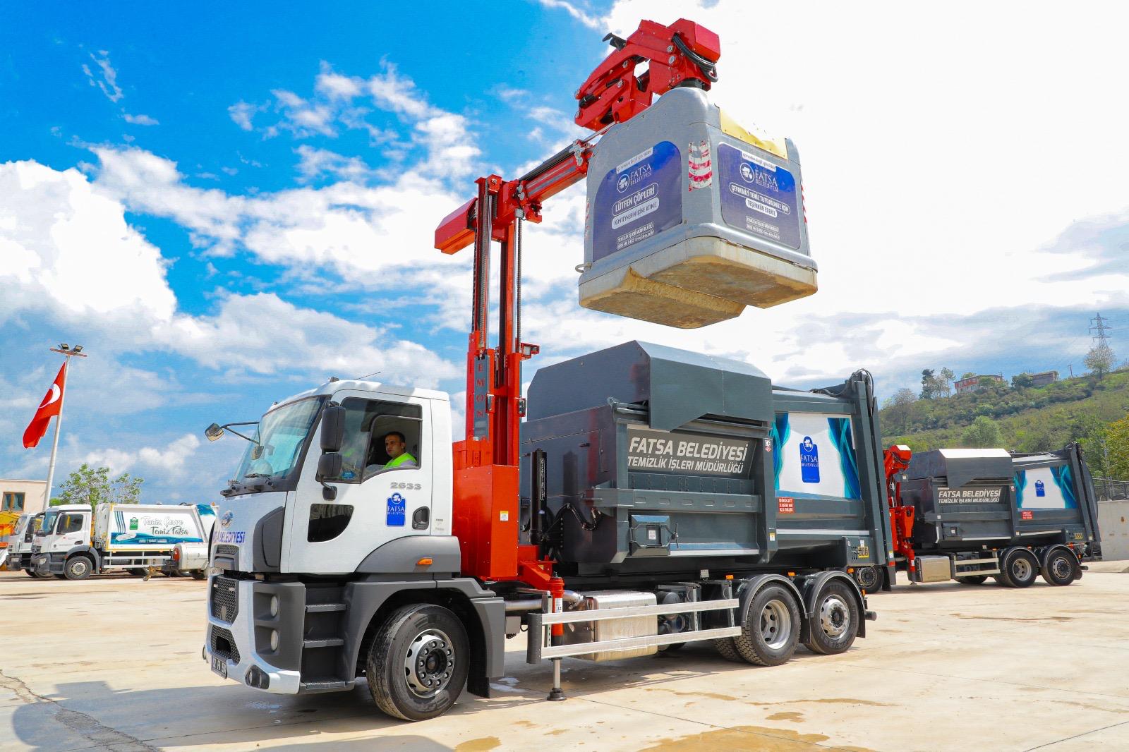 Multi-Purpose Cleaning Vehicle